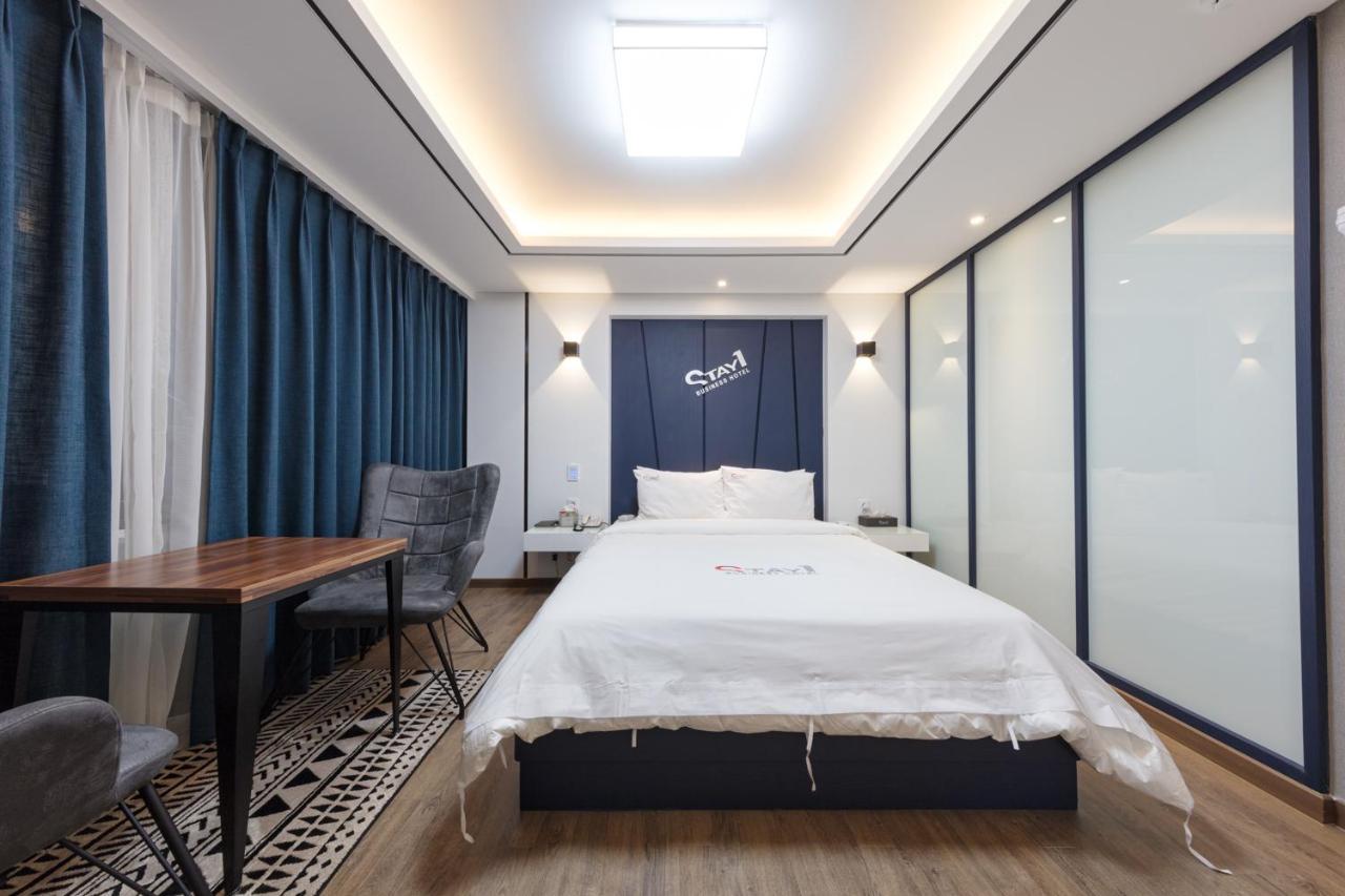 Stay Hotel Кванджу Экстерьер фото
